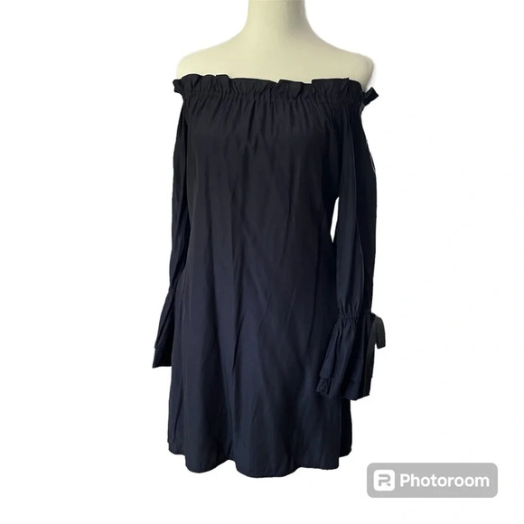 Elegant Black Off-Shoulder Mini Dress - Picture 1 of 8